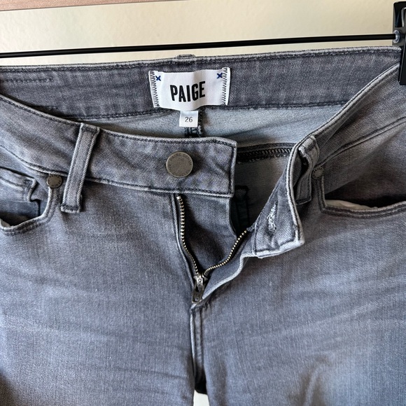 PAIGE Denim Verdugo Ultra Skinny Jeans in Silvie (Gray) Size 26 - Picture 3 of 12